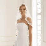 Schleier mit Spitzenkante Avalia S106