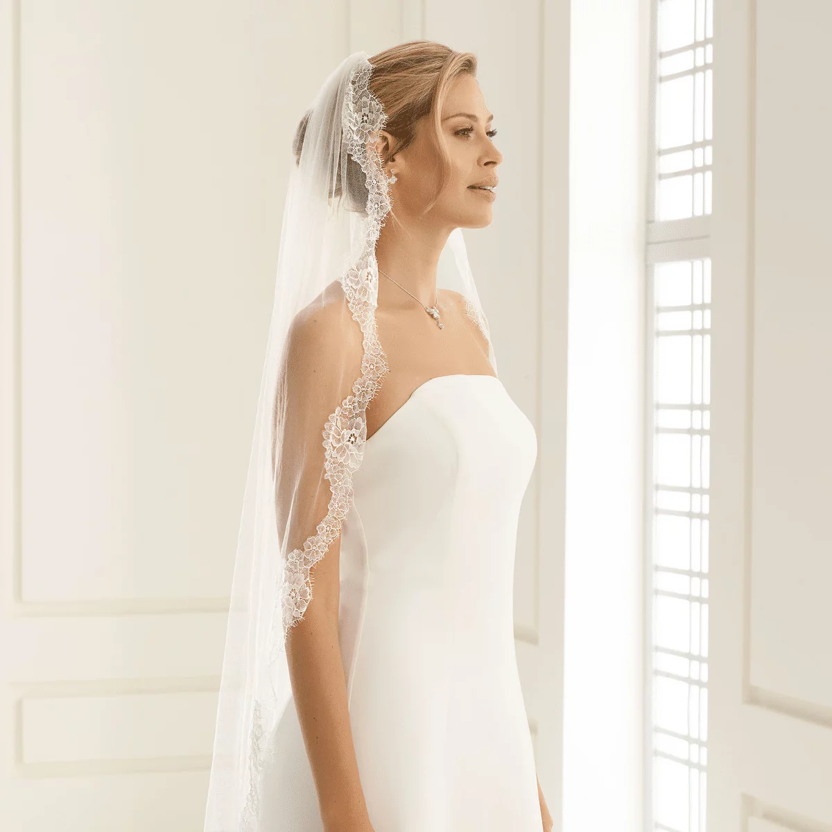 avalia_schleier_S197_1 Schleier mit Spitzenkante Avalia S197
