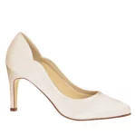 Brautschuhe Lucy von Rainbow Club in Ivory aus Satin