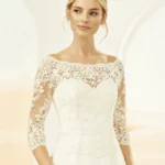 Bolero aus Spitze Avalia E322