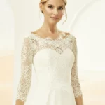 Bolero aus Spitze Avalia E331